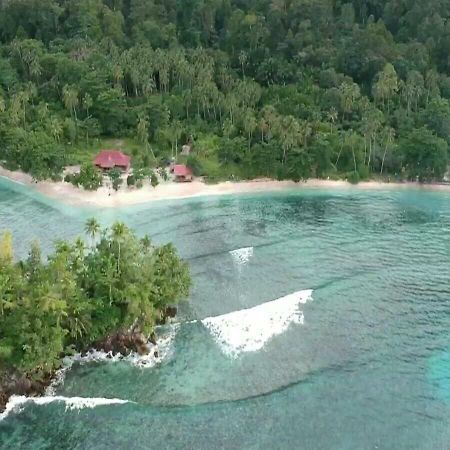 Nusa Nalan Beach Resort Rumah Olat Exterior foto