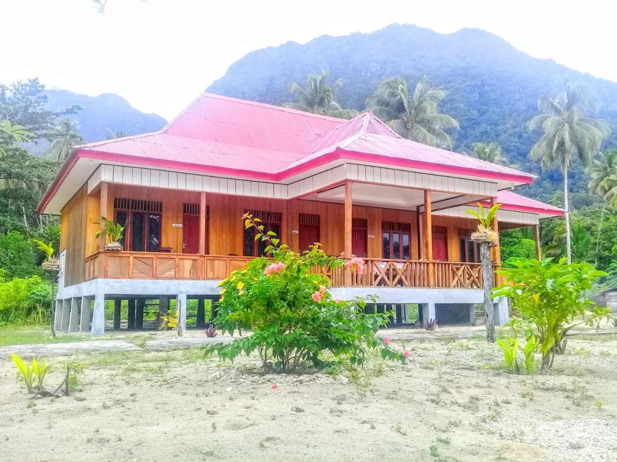 Nusa Nalan Beach Resort Rumah Olat Exterior foto